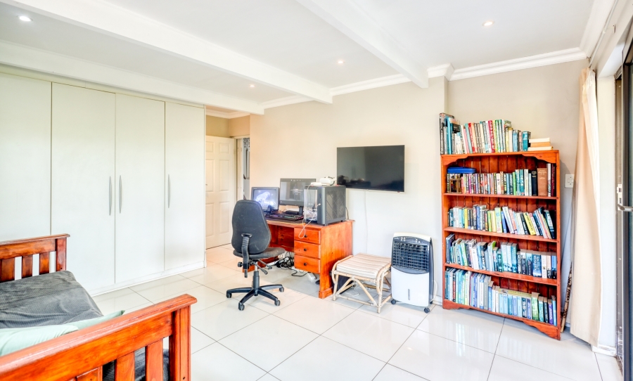 5 Bedroom Property for Sale in Nahoon Eastern Cape